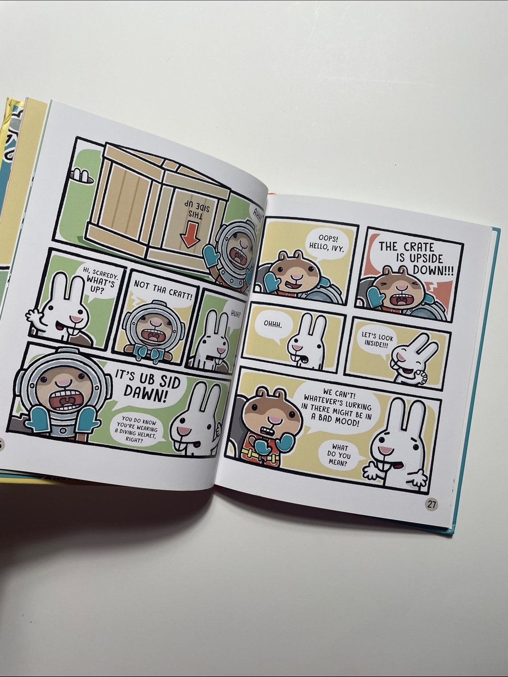 ๐ 4/$20 Scaredy Squirrel Gets a Surprise by Melanie Watt | Hardcover Kids Books - Picture 2 of 4